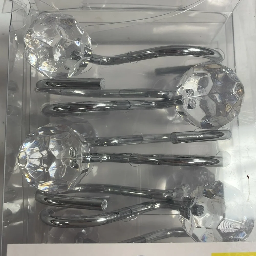 Comfort Bay Silver Crystal Shower Hooks